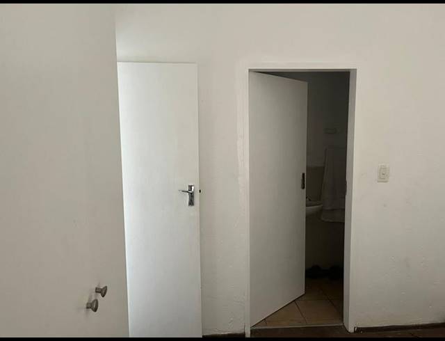 2 BEDROOM APARTMENT FOR SALE IN COMET